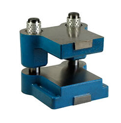 کفشک چدنی chodani1 247x250 - کفشک چدنی